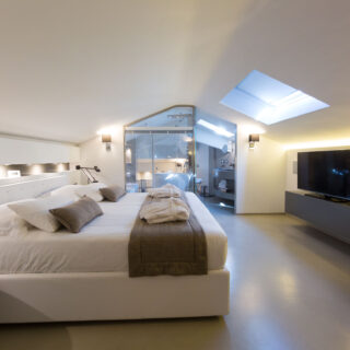 Letto matrimoniale con vista cielo
