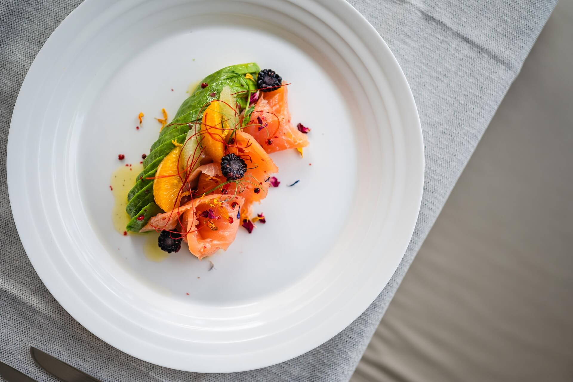 piatto di pesce elegante