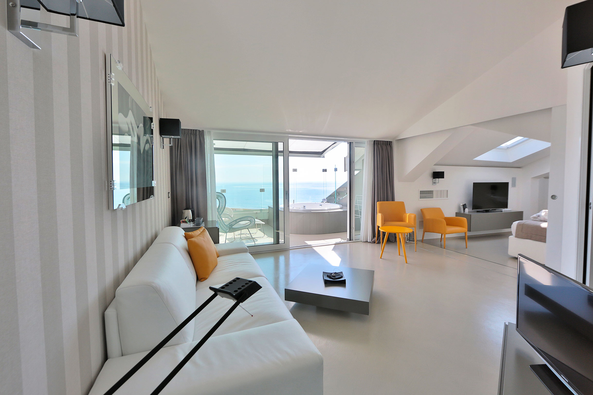 suite con divano