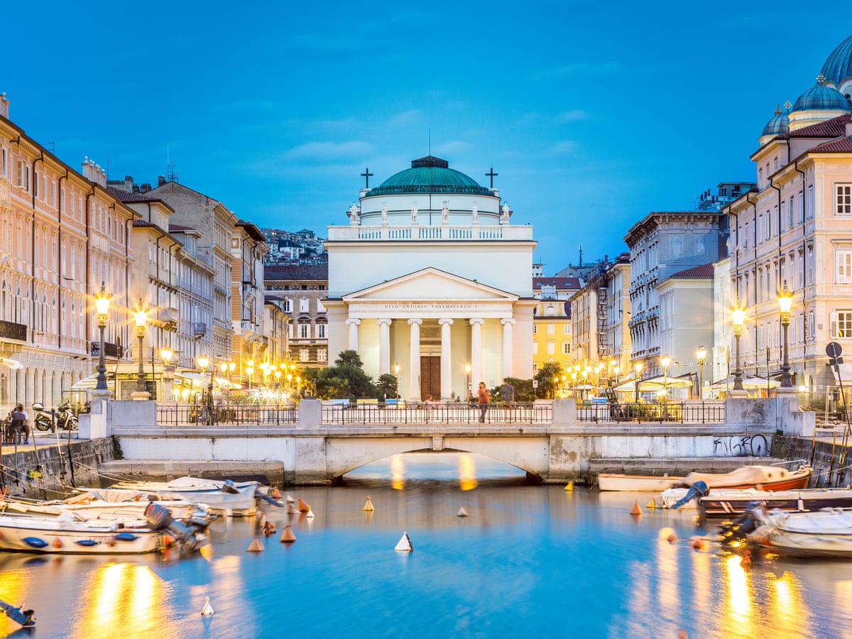 vista chiesa di Trieste centro
